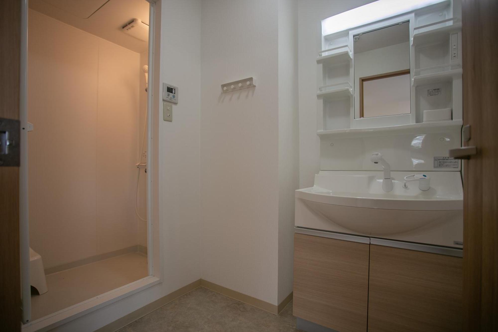 Clover Heights Osaka Bagian luar foto