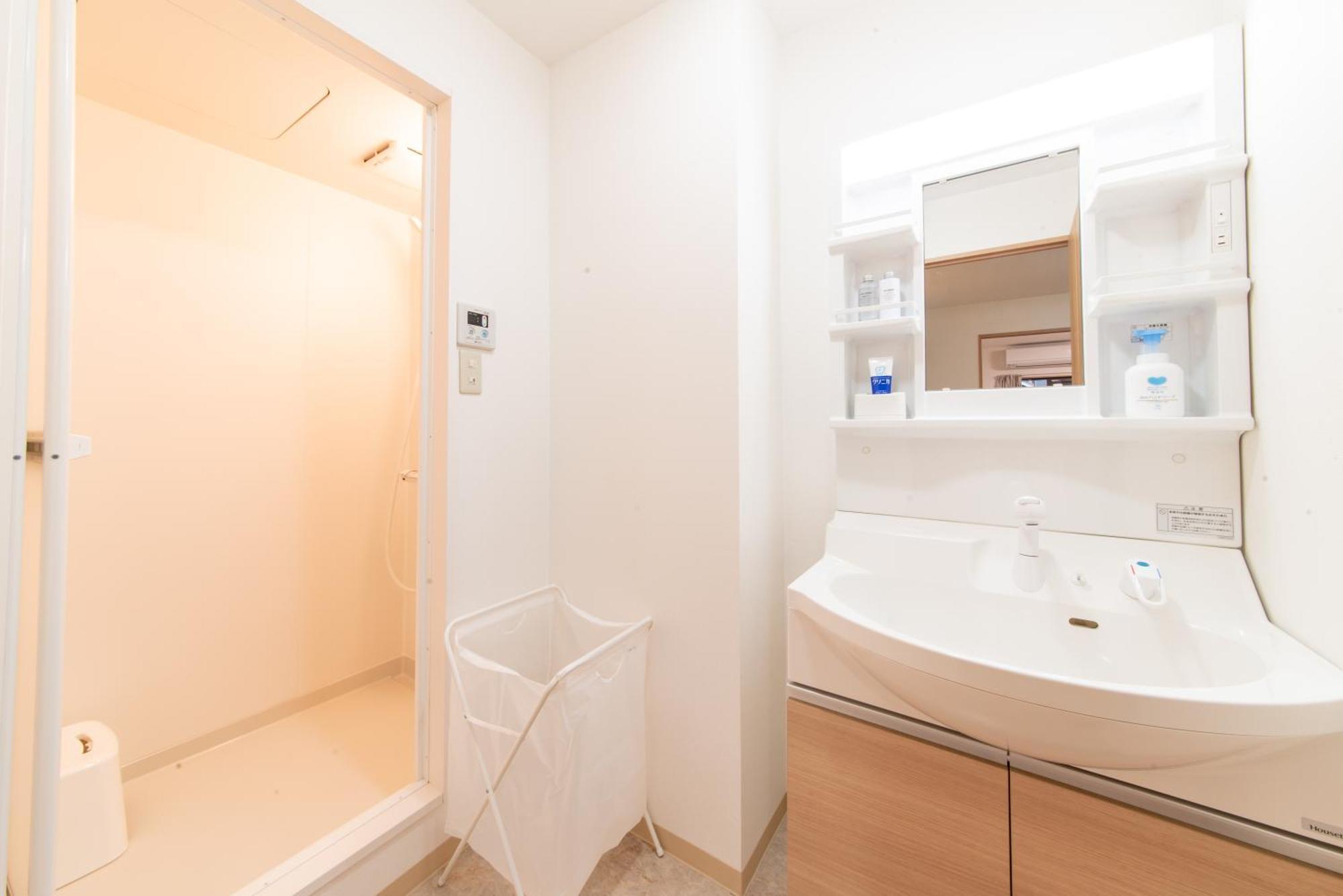 Clover Heights Osaka Bagian luar foto