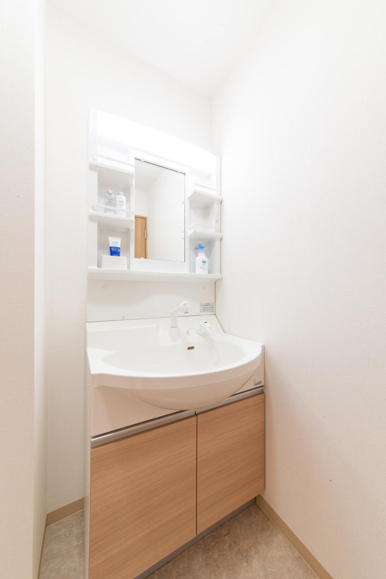 Clover Heights Osaka Bagian luar foto